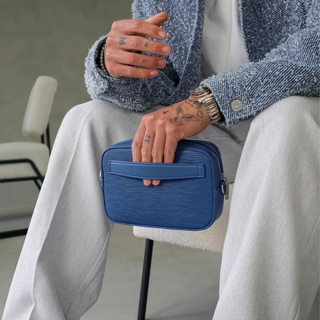 Bolso bandolera de cuero sintético con bolsillo frontal para hombre