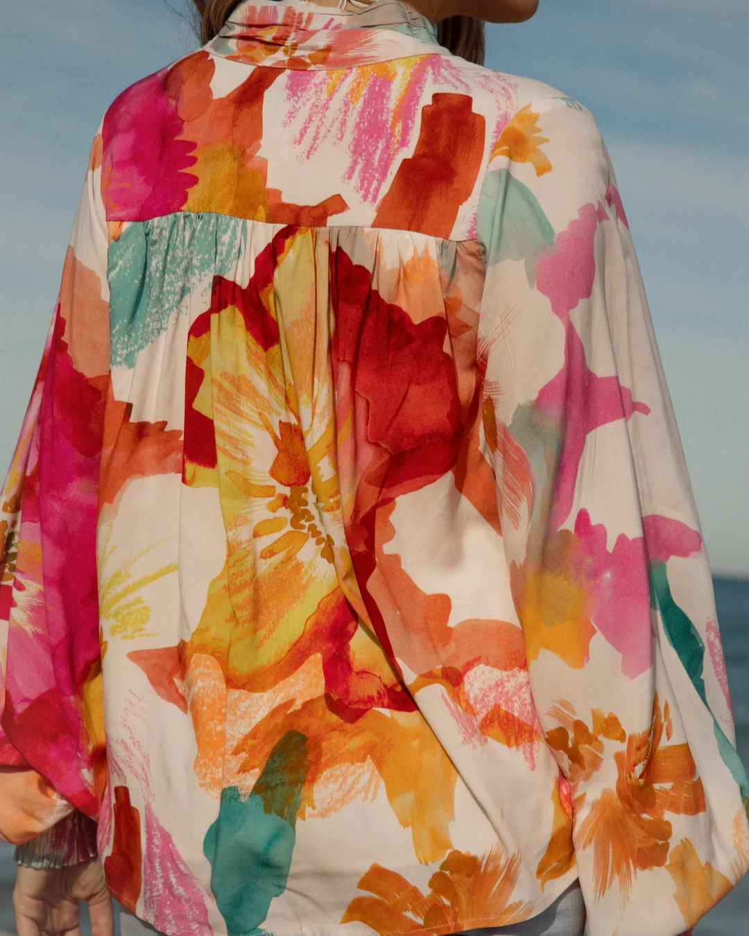 Blusa Holgada con Cuello en V y Mangas Largas