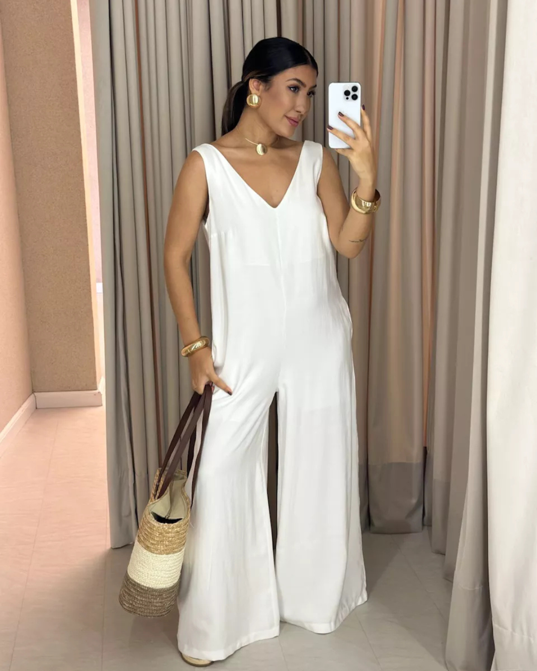 Conjunto Casual de Mujer con Cuello en V en Color Liso